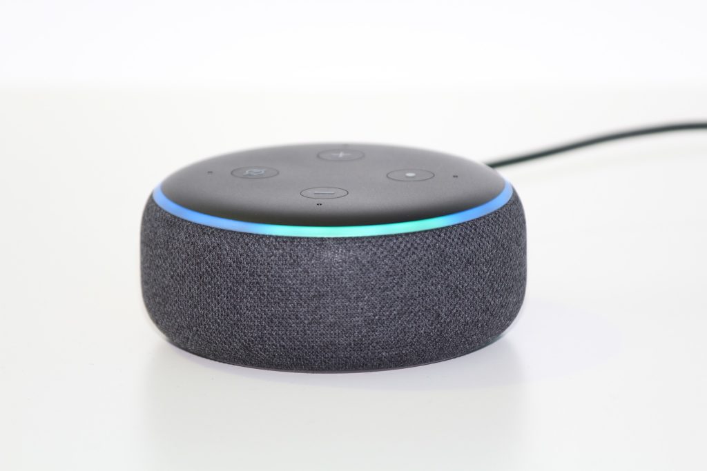 what is the difference between amazon echo and tap